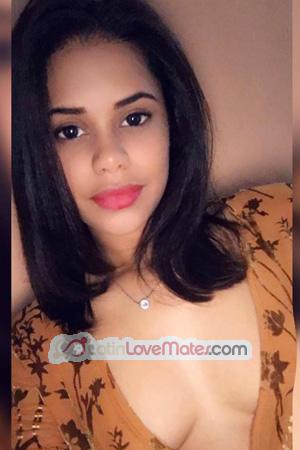 190046 - Willeny Age: 30 - Dominican Republic