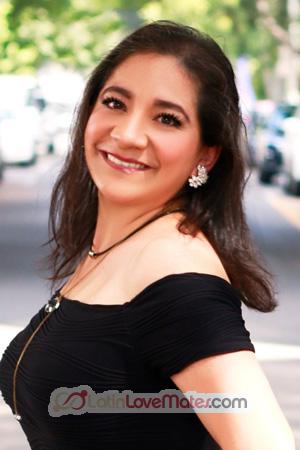 205249 - Haydee Age: 38 - Mexico