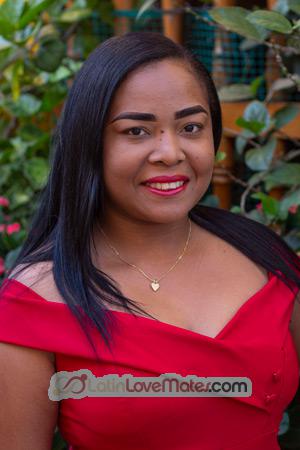 212401 - Zeuri Age: 34 - Colombia