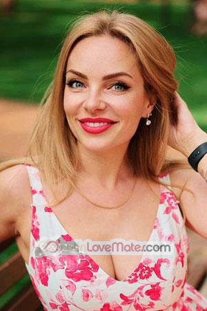 223870 - Tetiana Age: 44 - Ukraine