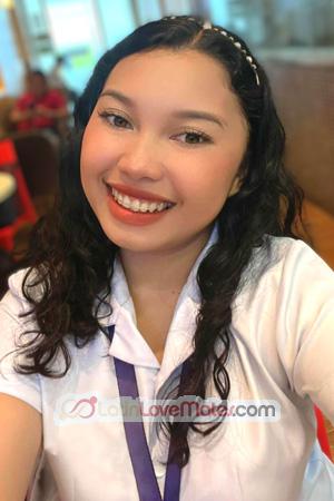 225384 - Kyle Age: 22 - Philippines