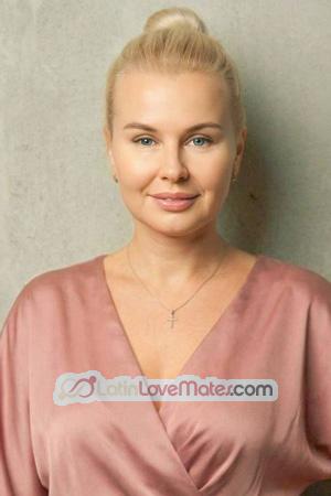 226211 - Nadiia Age: 41 - Ukraine