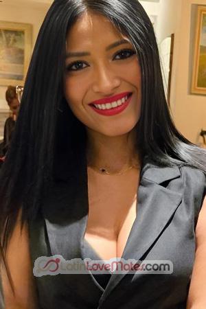 227051 - Astrid Age: 32 - Italy