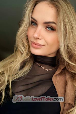 227728 - Anna Age: 19 - Ukraine