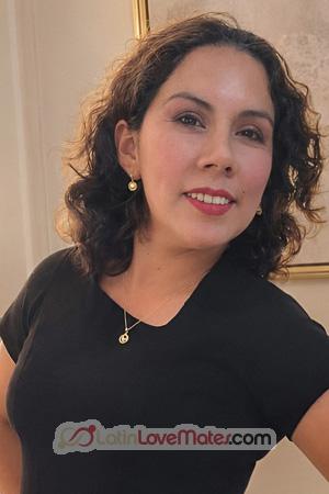 228223 - Evelyn Age: 41 - Peru