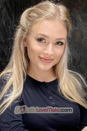 228426 - Yevheniia Age: 28 - Ukraine