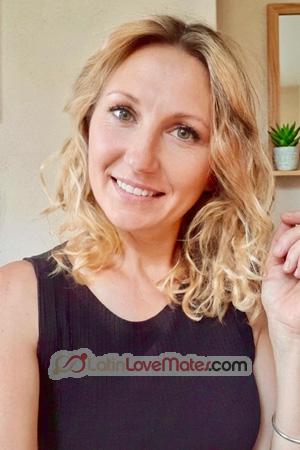 228569 - Oksana Age: 45 - Ukraine