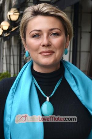 229073 - Yuliia Age: 50 - Argentina